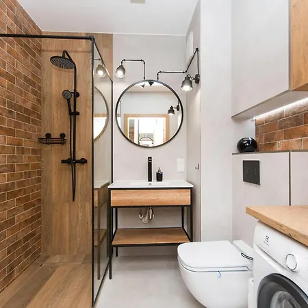 Center - Amber Sky By Apartmore