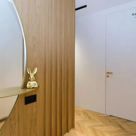 Center - Amber Sky By Apartmore Appart hôtel 4*