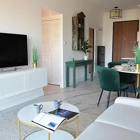 Center - Amber Sky By Apartmore Aparthotel 4*