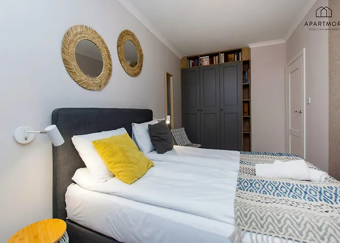 Center - Amber Sky By Apartmore Lägenhetshotell Gdańsk