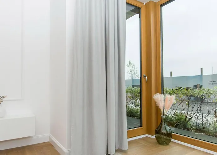 Center - Amber Sky By Apartmore 4*